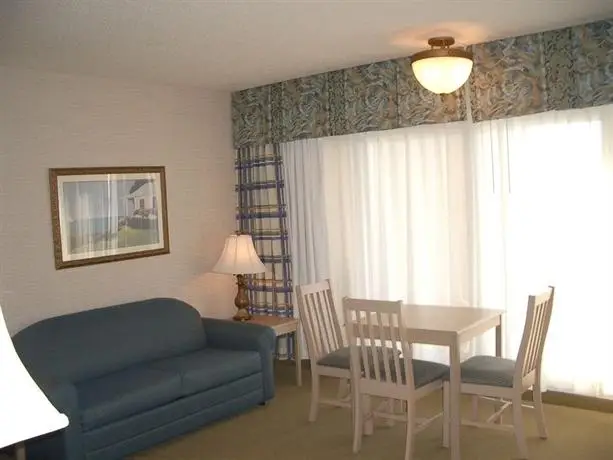 Delta Hotels Virginia Beach Bayfront Suites