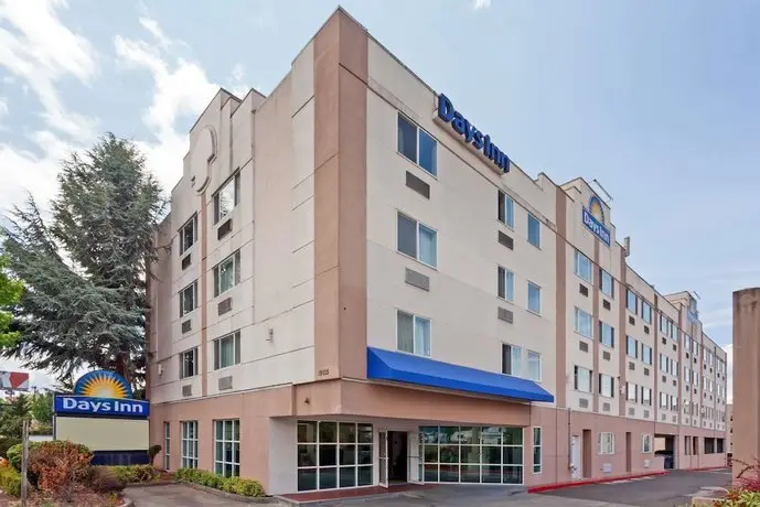 Days Inn by Wyndham Seatac Airport 