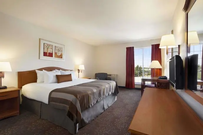 Ramada by Wyndham SeaTac Airport 