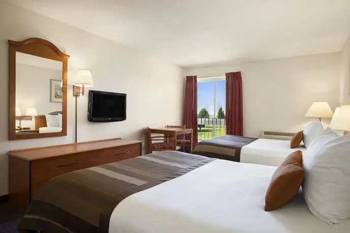 Ramada by Wyndham SeaTac Airport 