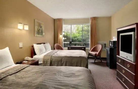 Travelodge by Wyndham Seattle University 