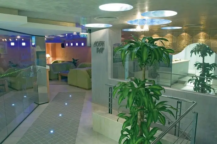 Hotel Divesta 