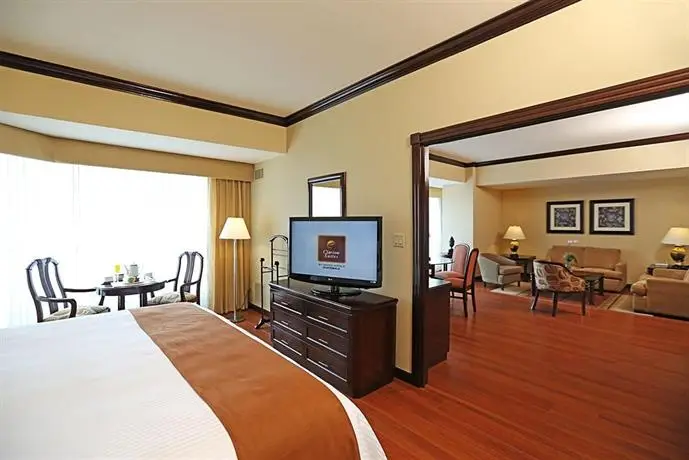 Hotel Clarion Suites Guatemala 