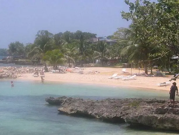 Point Village Resort Negril 