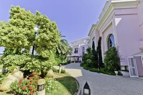 Regency Tunis Hotel