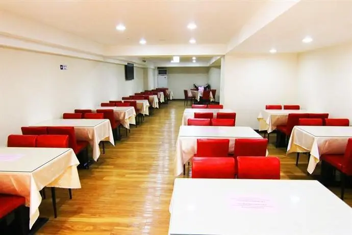 ECFA Hotel - Tainan 