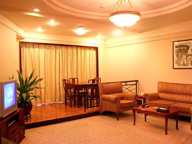 Fangzhong Sunshine Hotel Dongguan 