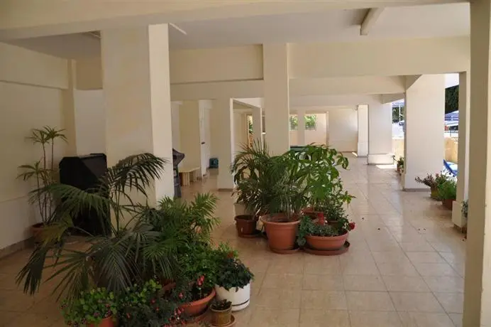 Mariela Hotel Apartments 