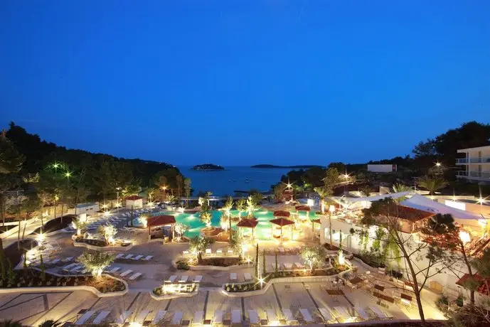 Amfora Hvar Grand Beach Resort 