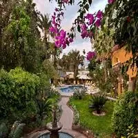 El Encanto Inn & Suites 