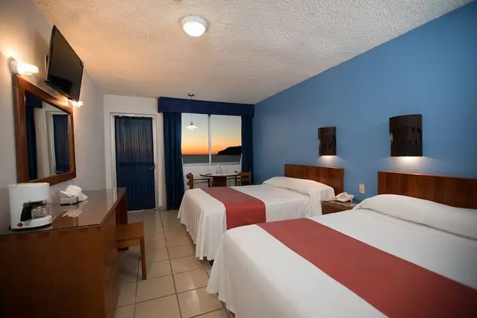 Costa de Oro Beach Hotel 