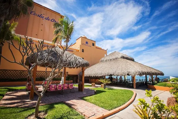 Costa de Oro Beach Hotel 