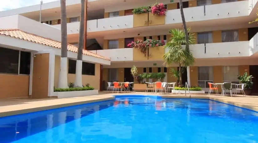 Hotel Azteca Inn Mazatlan 