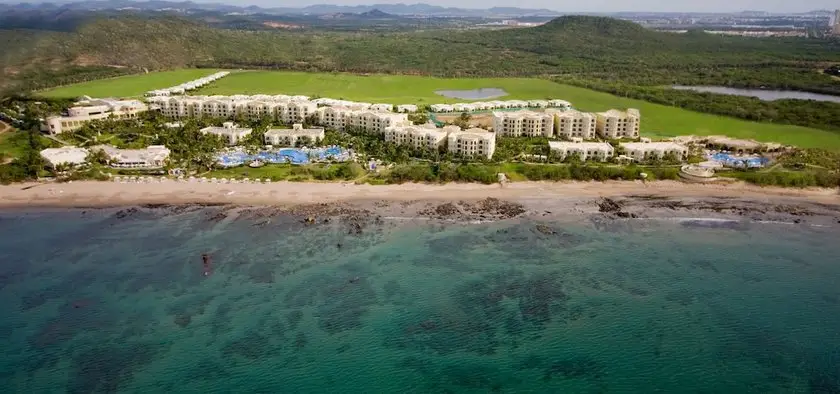 Pueblo Bonito Emerald Bay 