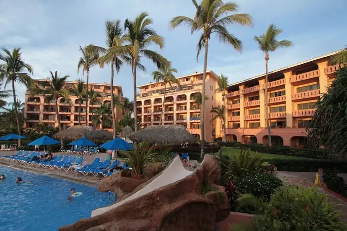 Torres Mazatlan Condominiums 