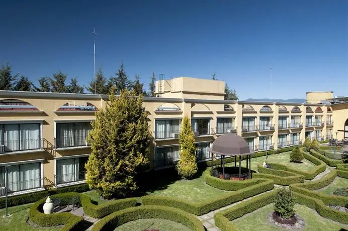 Courtyard Toluca Airport 