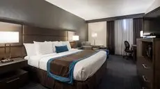 Best Western Plus Toronto Airport Hotel 