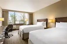 DoubleTree by Hilton Hotel Toronto Airport West 