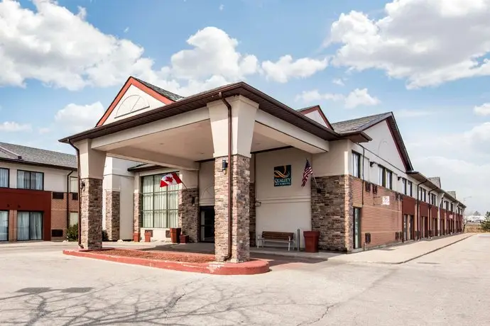 Quality Inn & Suites Toronto West 401-Dixie