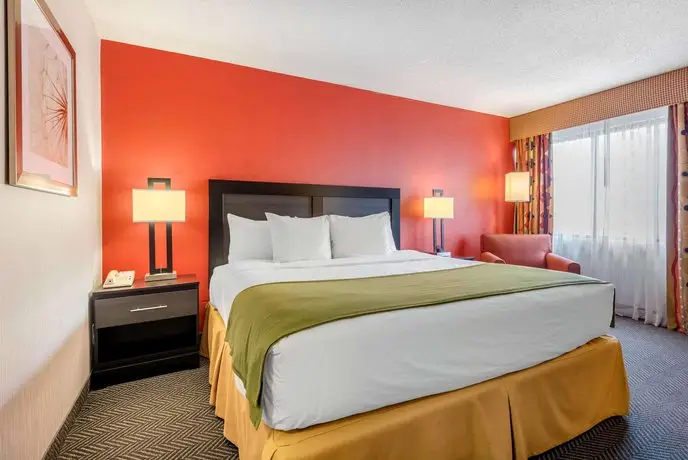 Quality Inn & Suites Toronto West 401-Dixie 