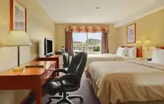 Days Inn by Wyndham Vancouver Airport 