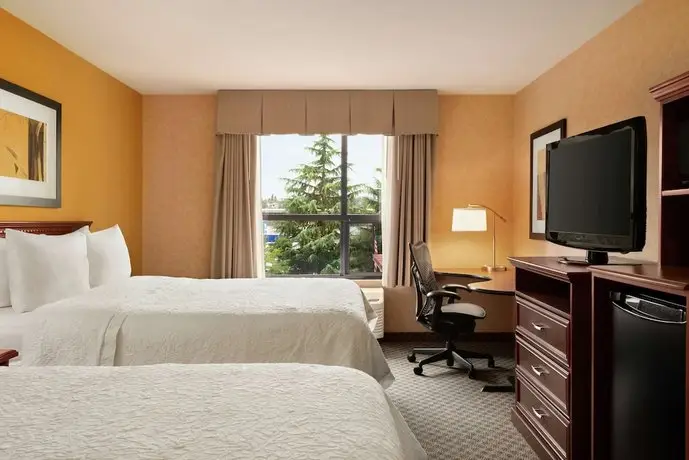 Hampton Inn & Suites Langley-Surrey