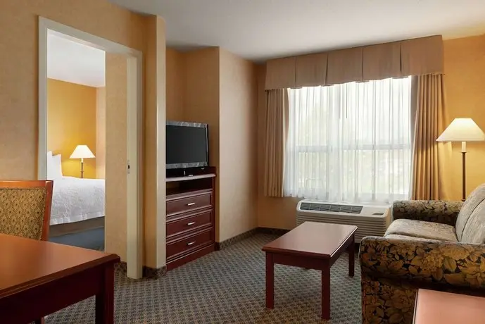 Hampton Inn & Suites Langley-Surrey 