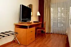 Armon Suites Hotel 