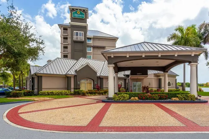 La Quinta Inn & Suites Fort Lauderdale Airport