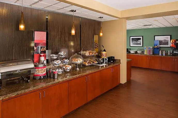 Hampton Inn Naples-Central