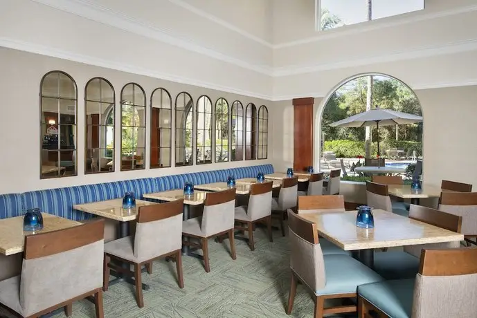 Hawthorn Suites by Wyndham Naples 