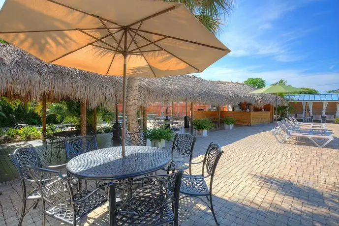 Naples Garden Inn 