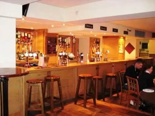 Harry's Hotel & Restaurant