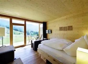 Holzhotel Forsthofalm 