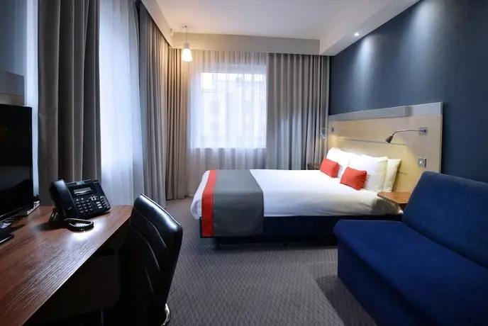 Holiday Inn Express Dublin-Airport 