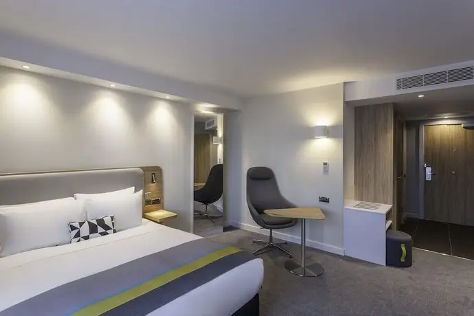 Holiday Inn Express Dublin-Airport 