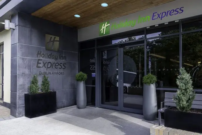 Holiday Inn Express Dublin-Airport 