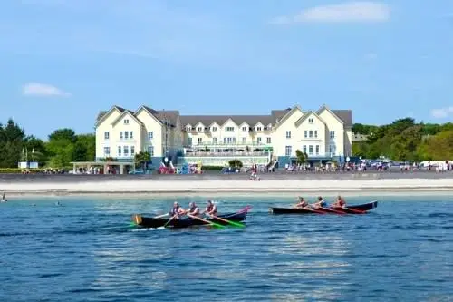 Galway Bay Hotel Conference & Leisure Centre 