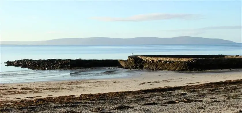 Galway Bay Sea View Apartments 