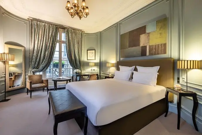 Hotel Champs Elysees Plaza