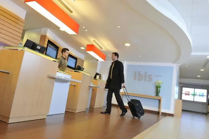 Ibis Paris 17 Clichy-Batignolles Ex Berthier