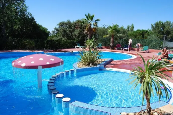 Grand Bleu Vacances Camping Residence Les Pescalunes 