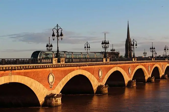 Campanile Bordeaux Nord - Le Lac 