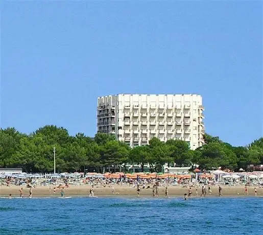 International Beach Hotel