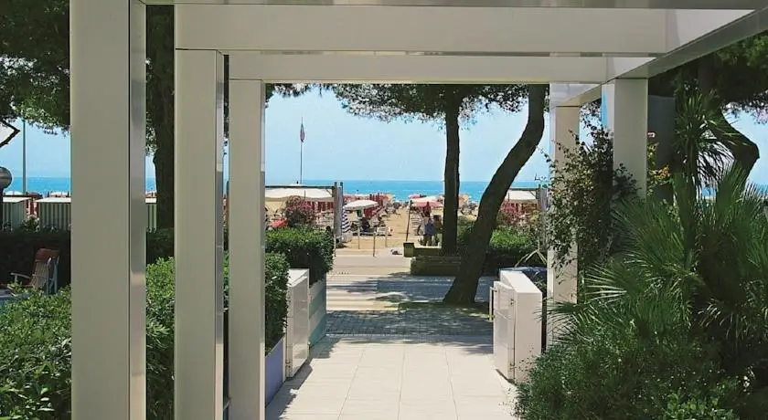 International Beach Hotel