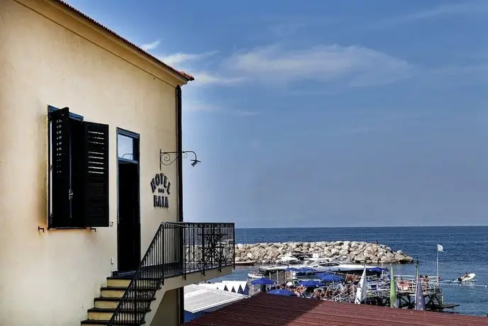 Hotel Baia Di Puolo