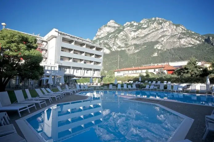 Hotel Luise Riva del Garda 