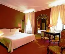 Hotel Chateau Des Alpilles 