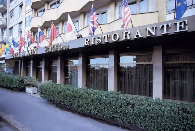 IH Hotels Milano St John