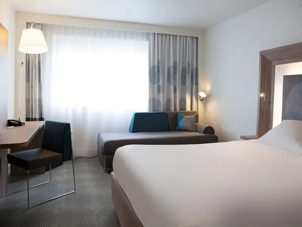 Novotel Fontainebleau Ury 